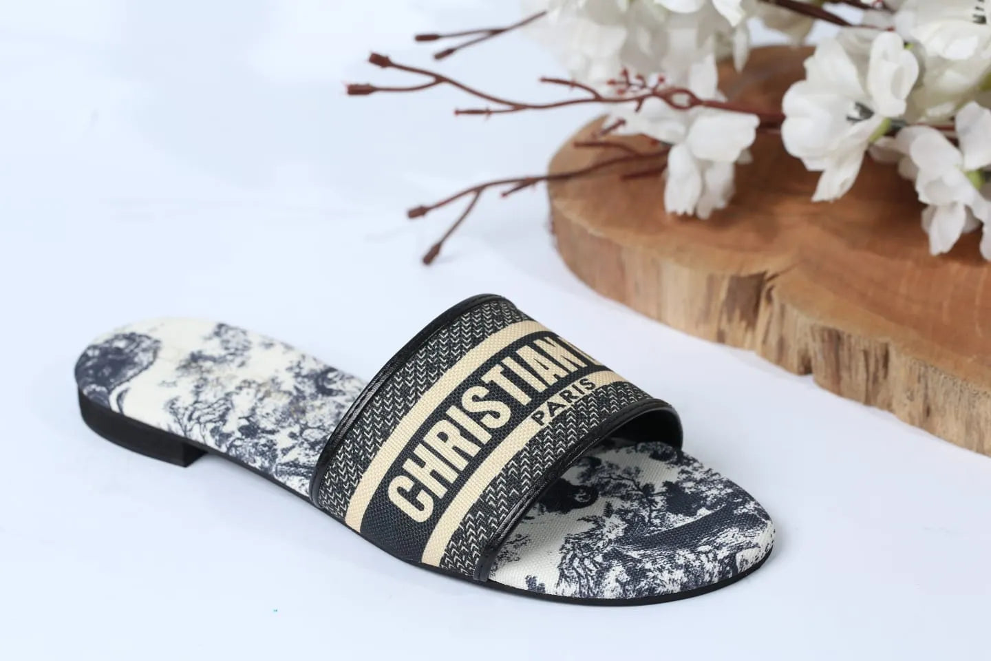 CD CASUAL SLIDES