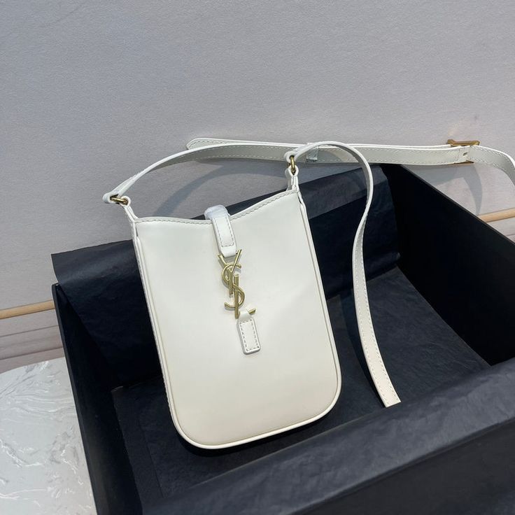 YSL SAINT LAURENT Le 5 A 7 Mini YSL Vertical Bucket Bag in Smooth Leather-WHITE