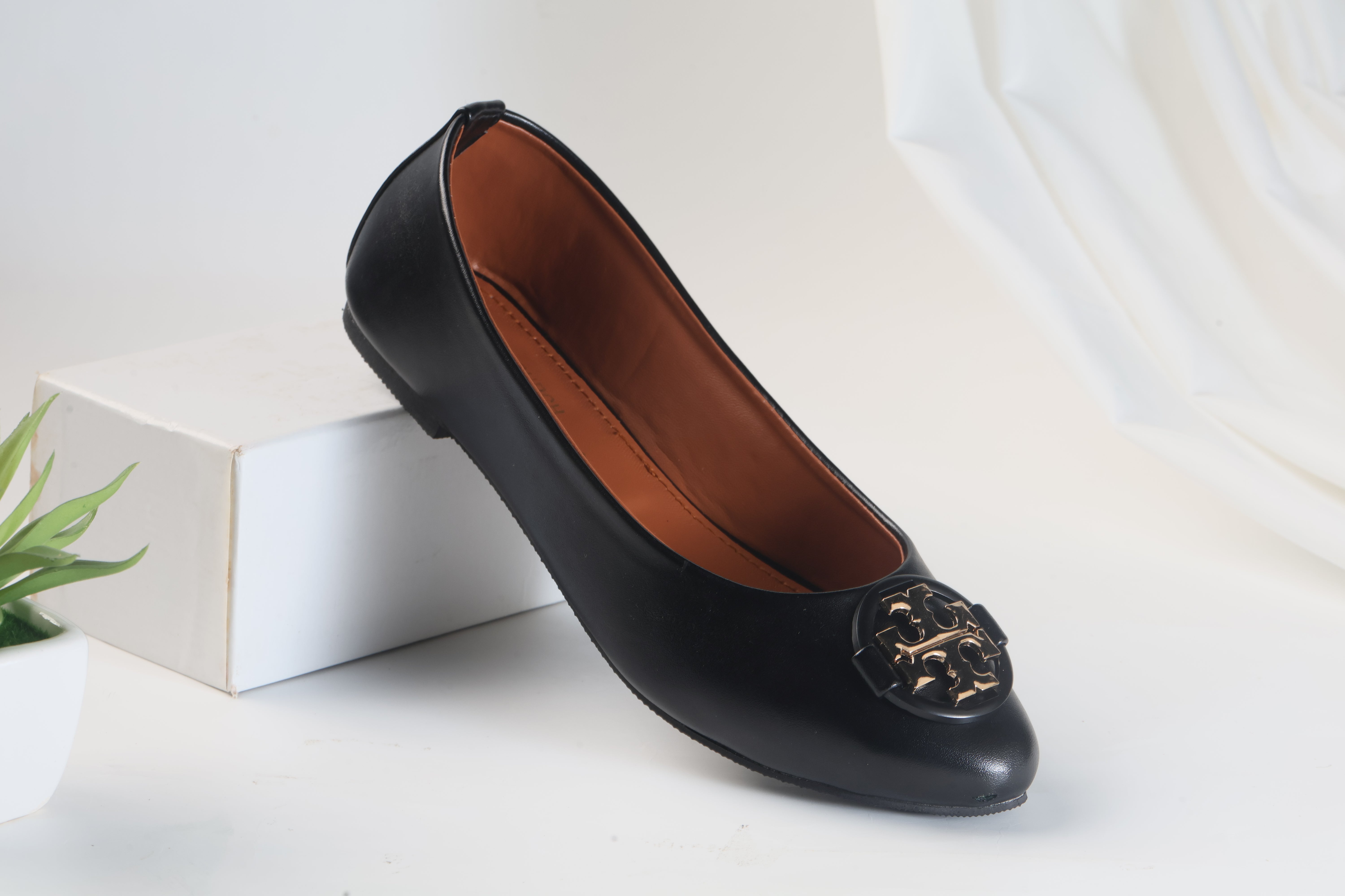 TORY BRUCH BLACK CLAIRE BALLET FLAT PUMPS