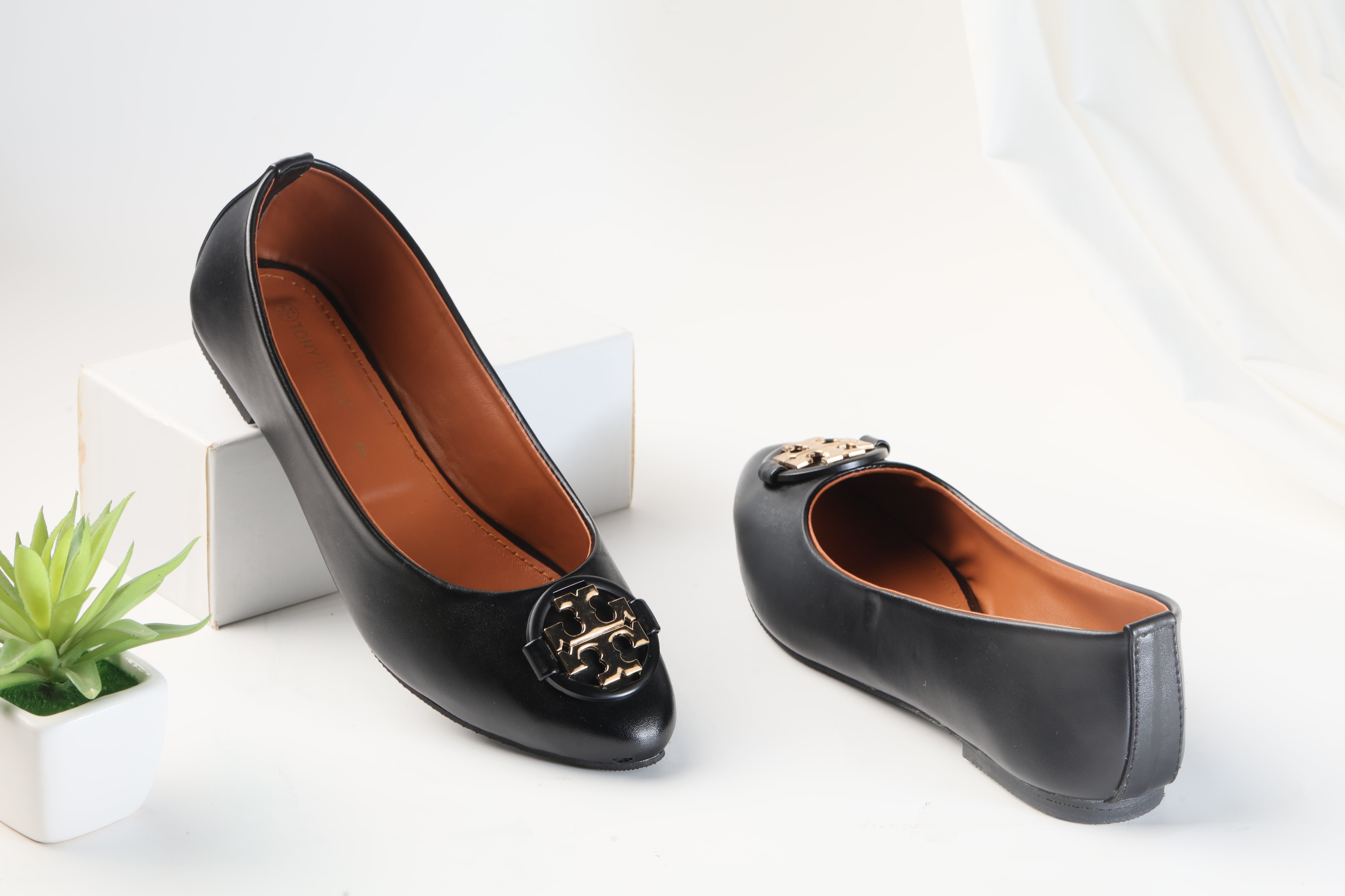 TORY BRUCH BLACK CLAIRE BALLET FLAT PUMPS