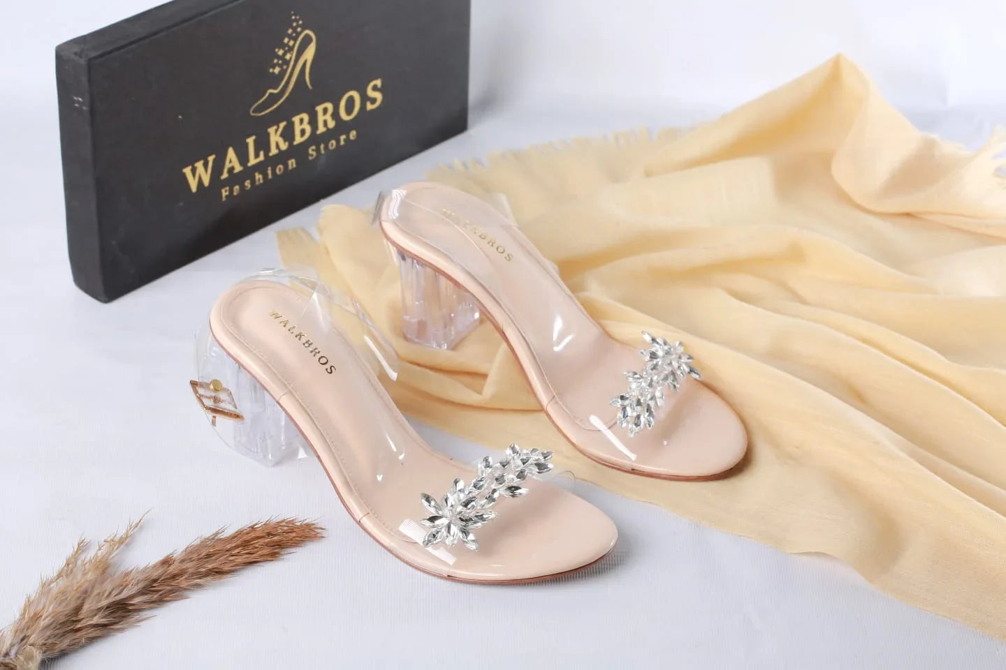 WALK BROS TRANSPARENT BROACH HEELS - BEIGE