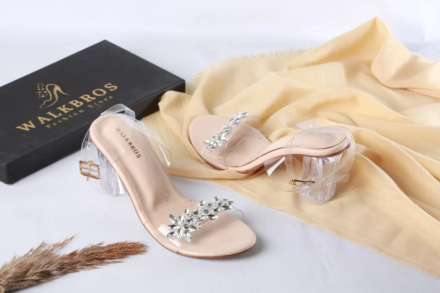 WALK BROS TRANSPARENT BROACH HEELS - BEIGE