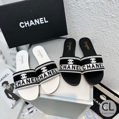 CHANEL FLAT SLIPPERS - WHITE