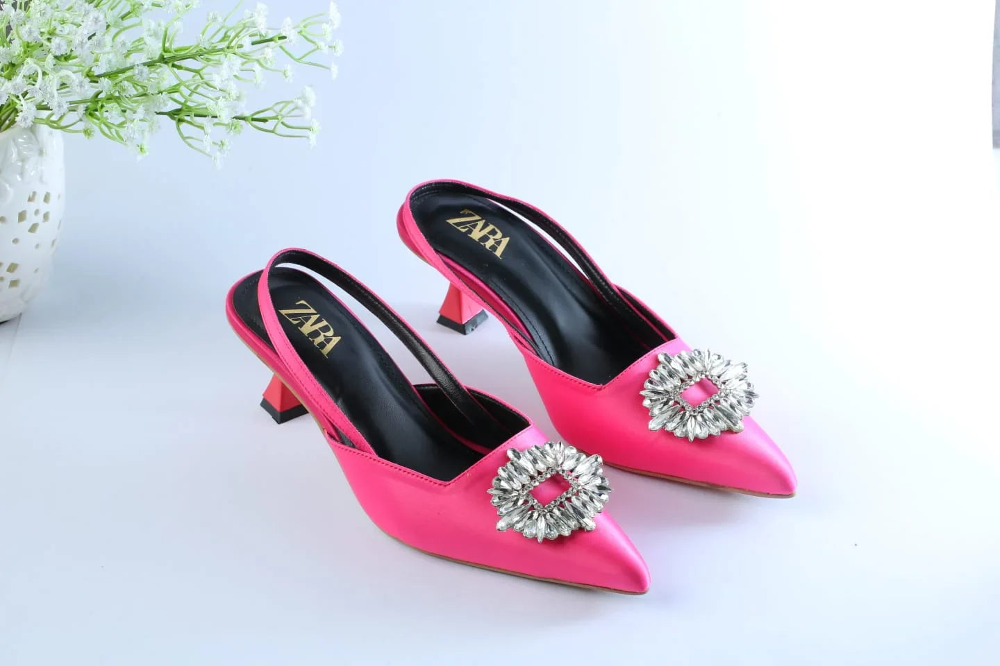 EMBELLISHED KITTEN HEELS - PINK