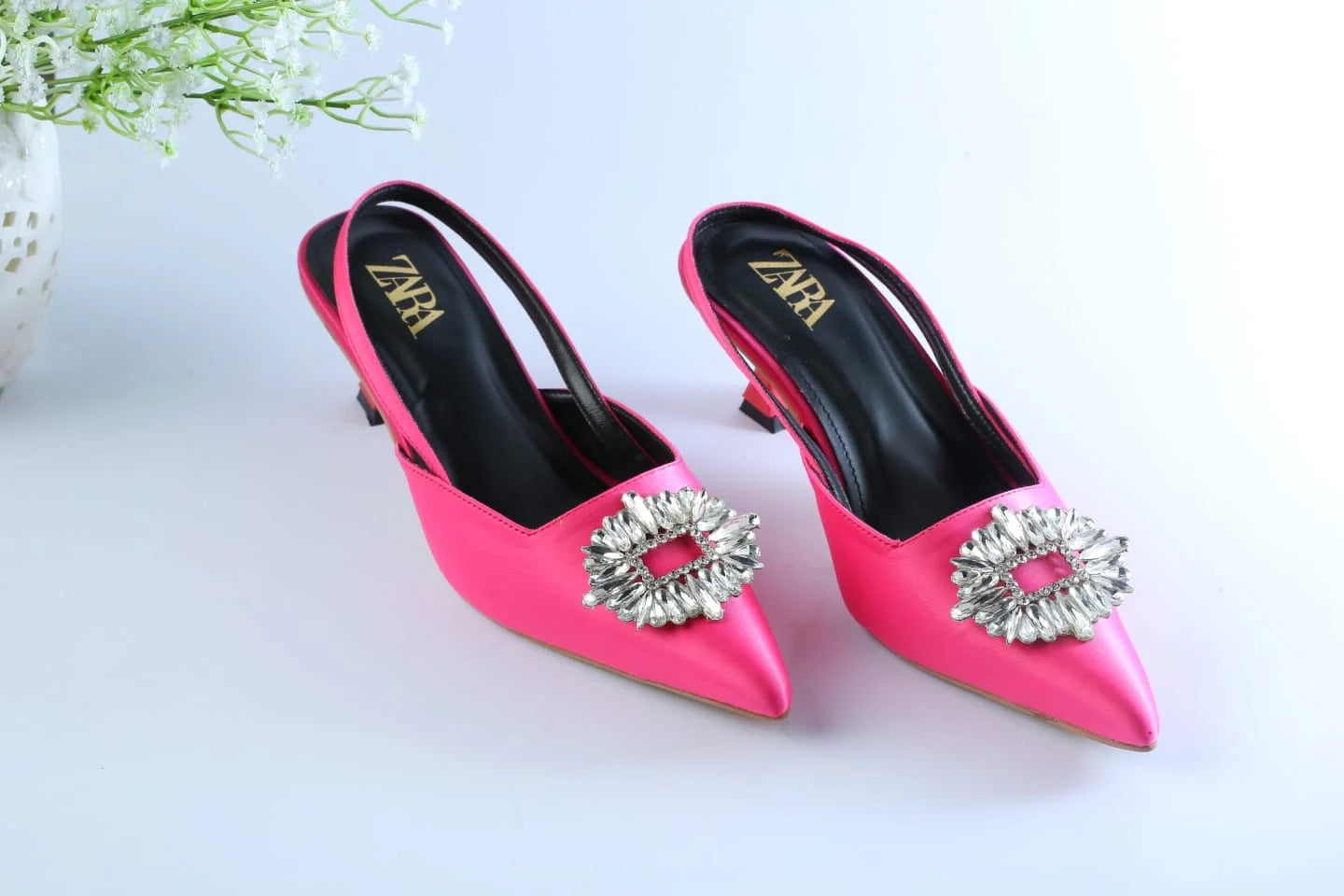 EMBELLISHED KITTEN HEELS - PINK