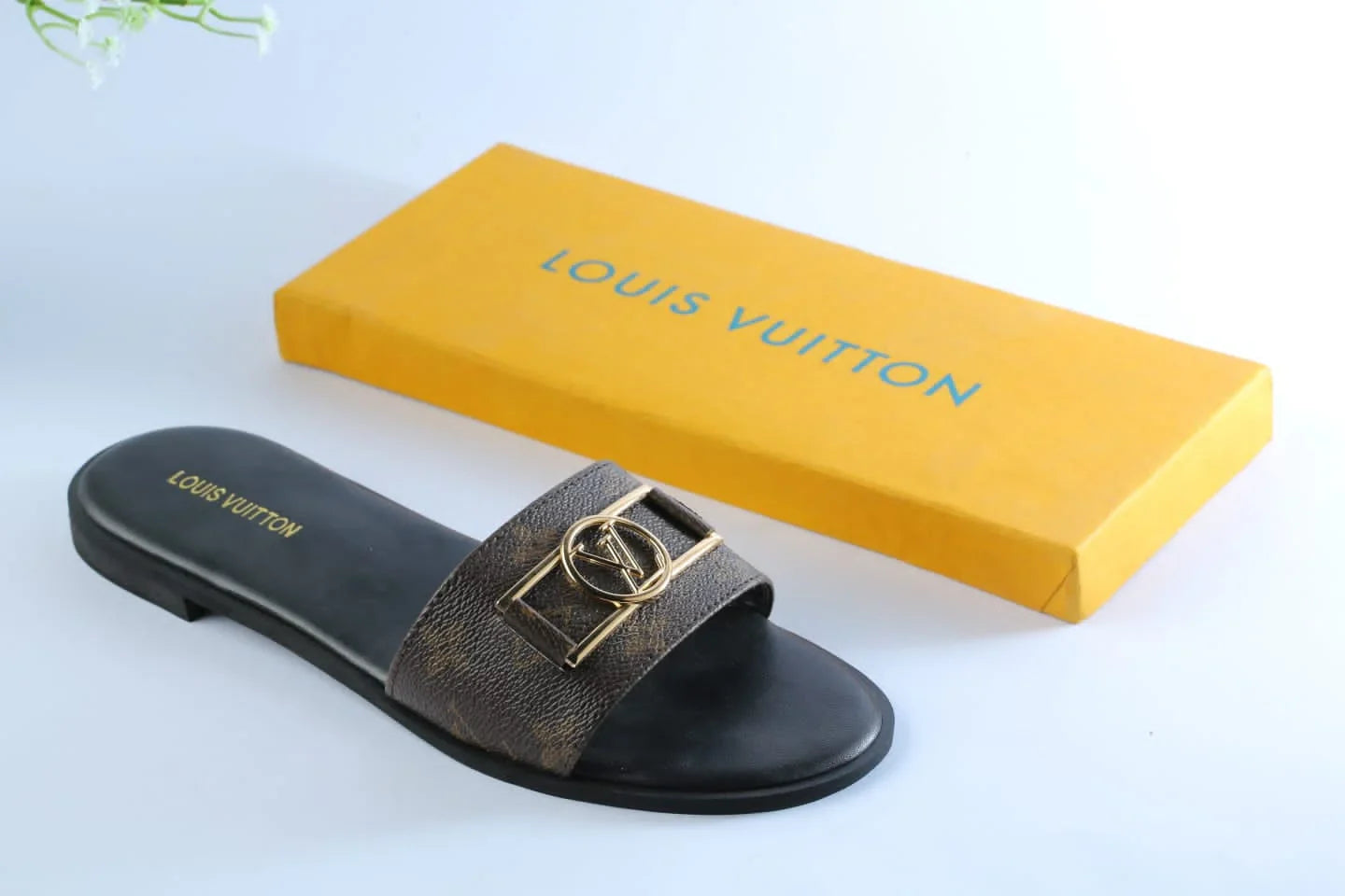 LV LOCK IT FLAT MULE