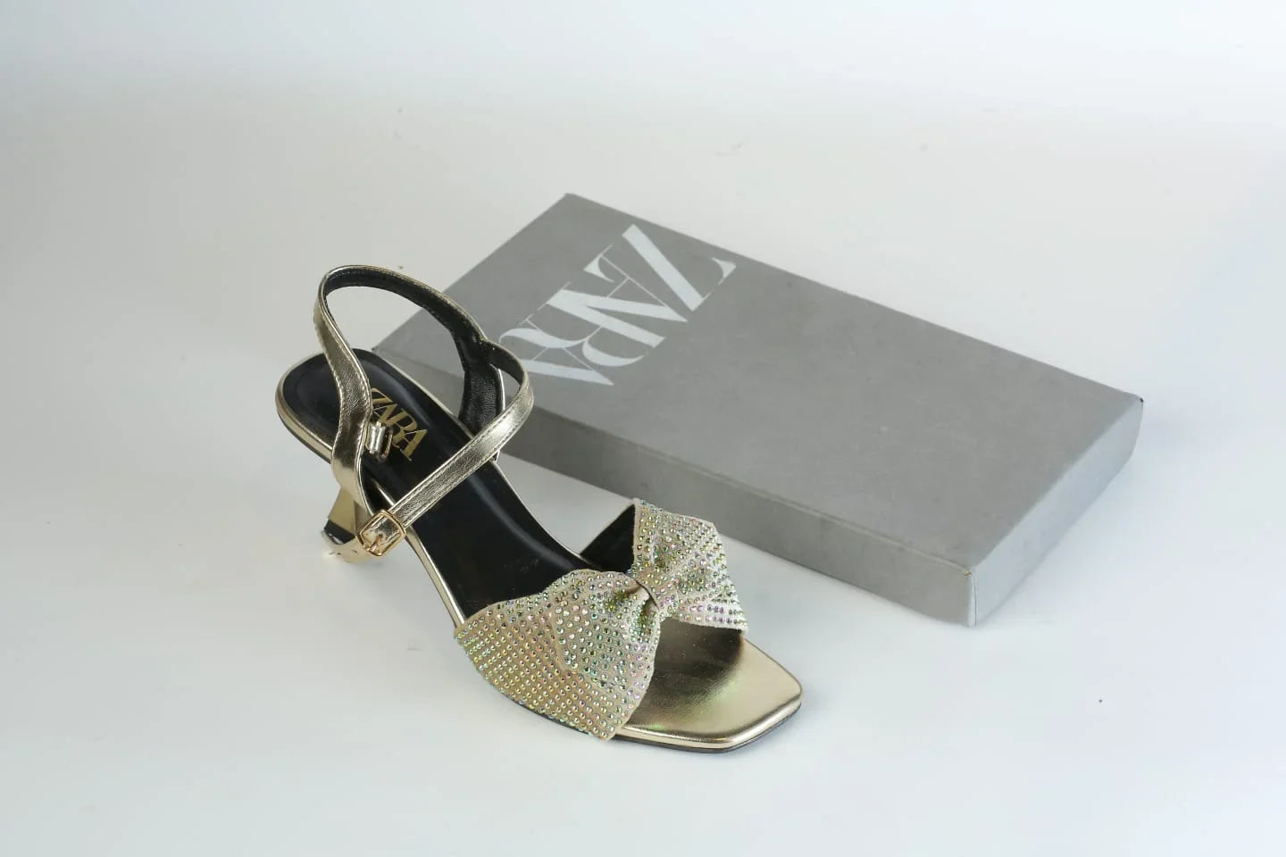 ZARA BOW FANCY SANDALS - GOLDEN