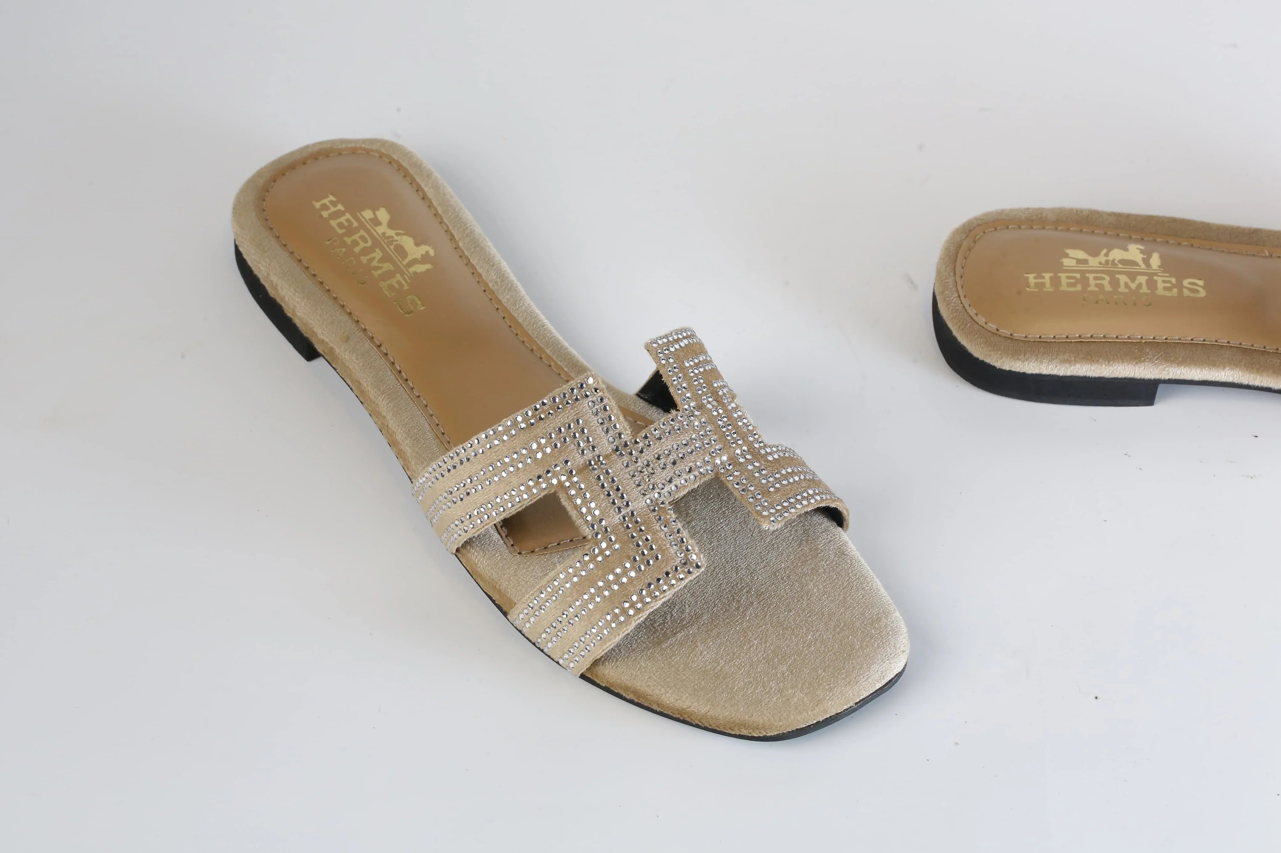 HERMES ORAN SANDAL - GOLDEN